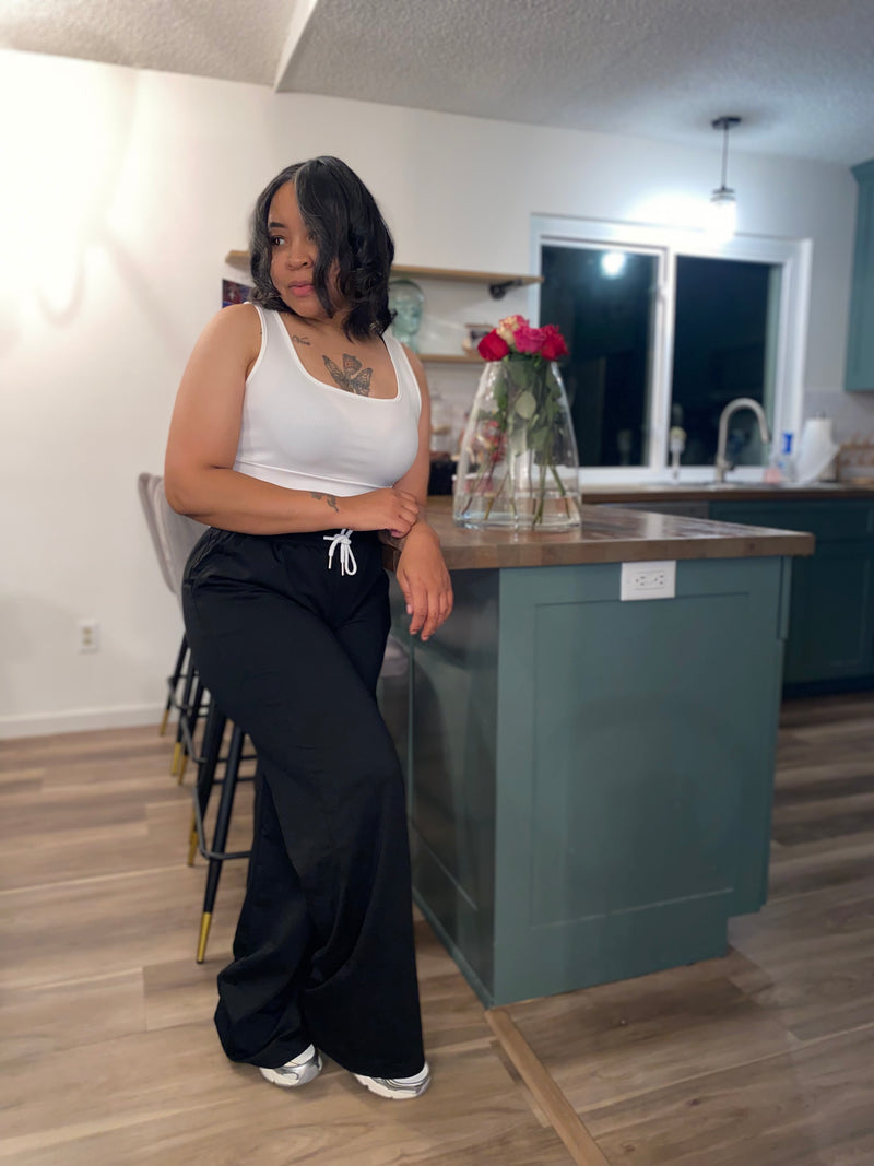 U-Neck Cropped Tank Wide Leg Pant Set| Black *$28 until 9/2 all sales are final*