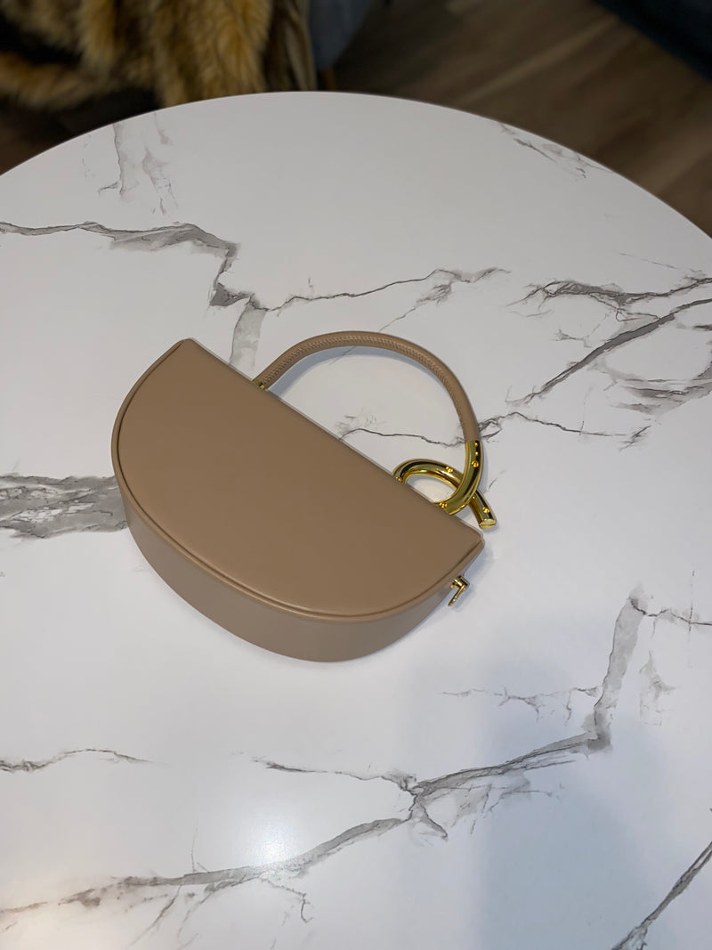 Top Handle Curve Leather Handbag| Beige